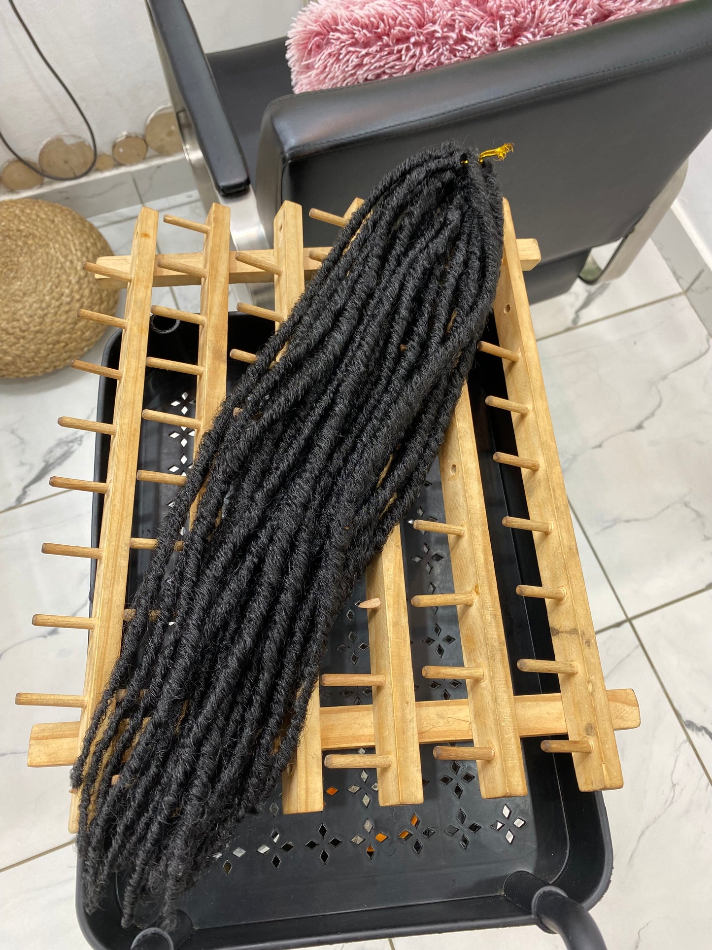NATURAL LOCS in