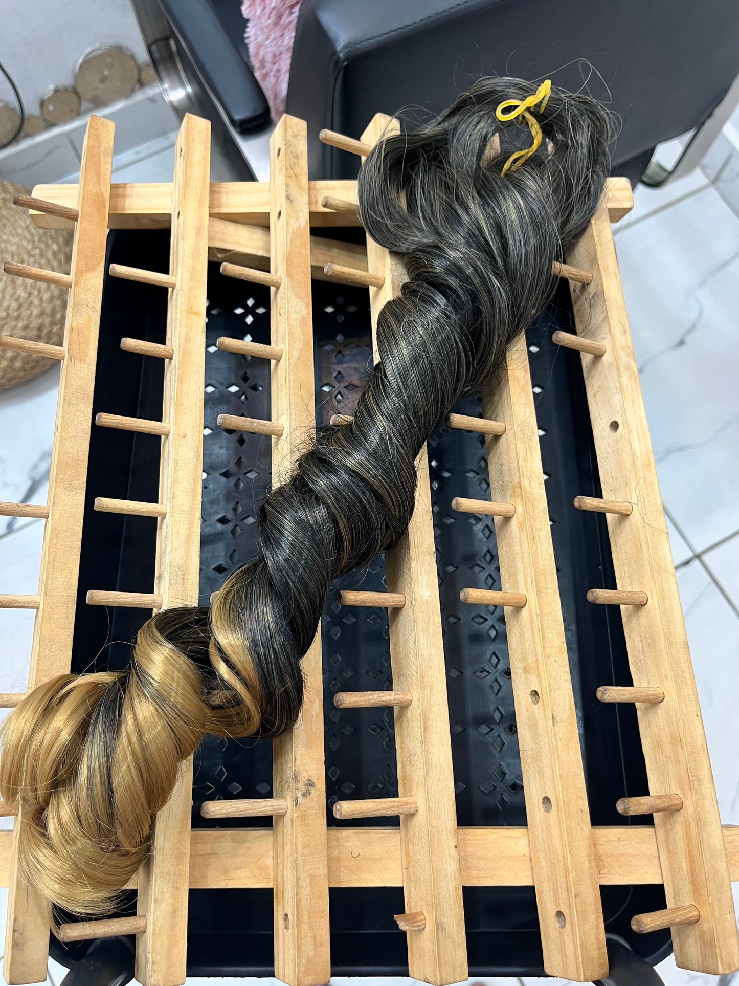 CURLY BRAID (French curl)