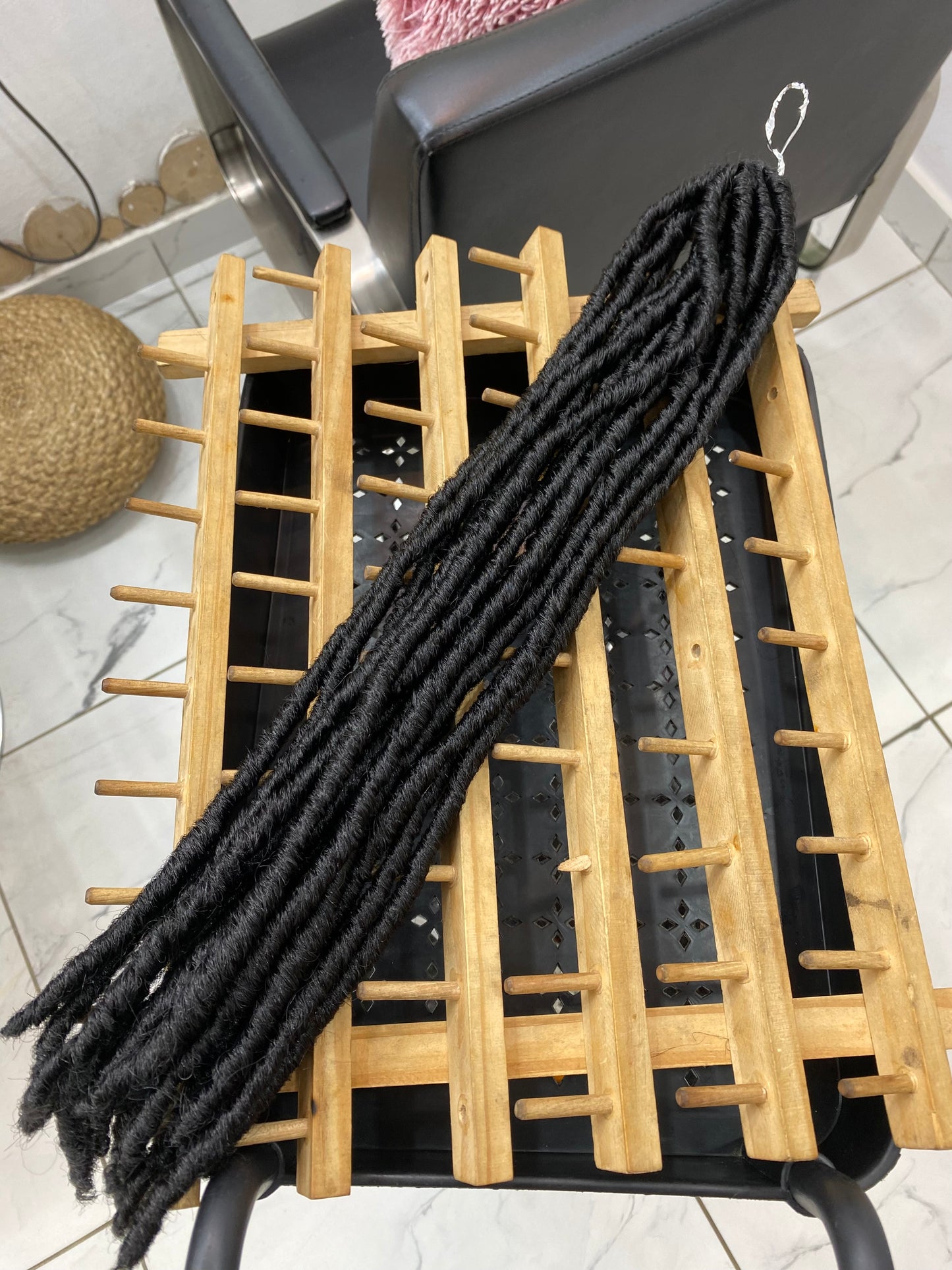 NATURAL LOCS in