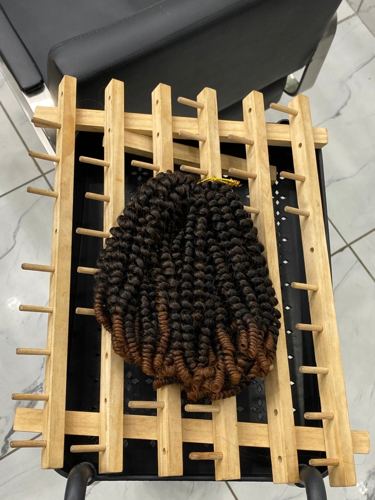 SPRING TWIST (Vente en détail & prestation)